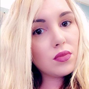 Meet your Posher, Brittney